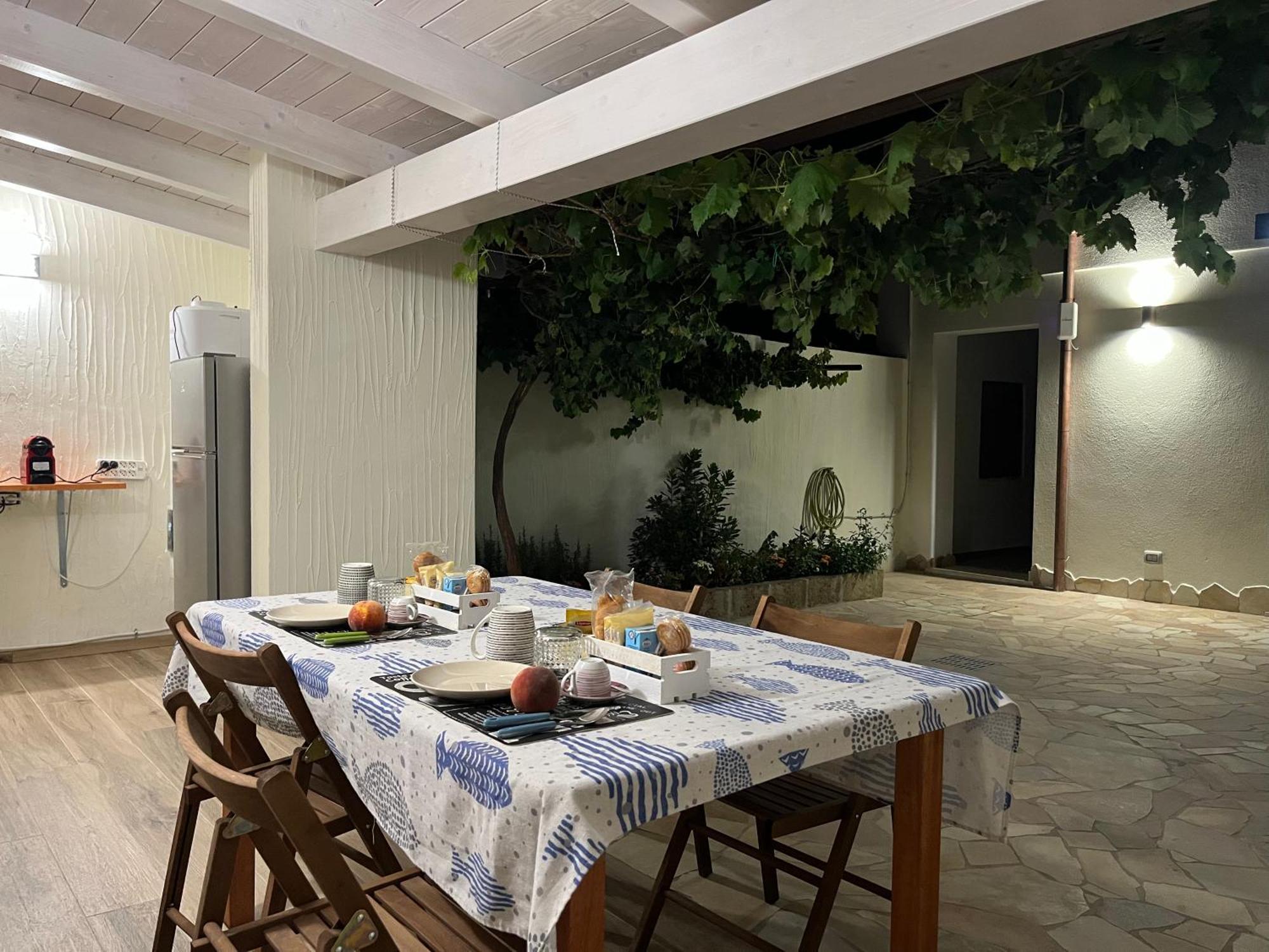 Guest House Deidda - Ts Rooms B&B San Sperate Buitenkant foto